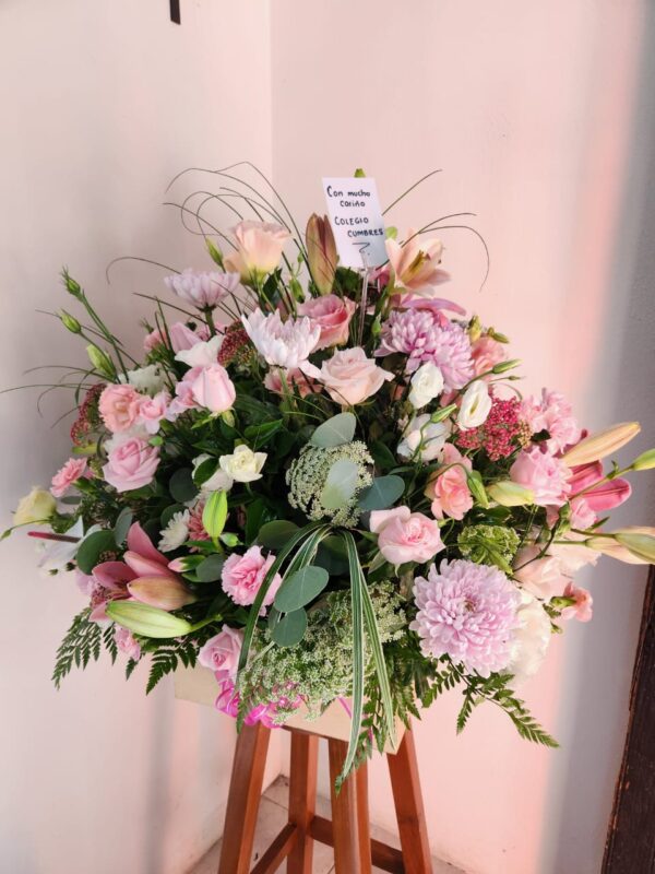 Caja con flor variada
